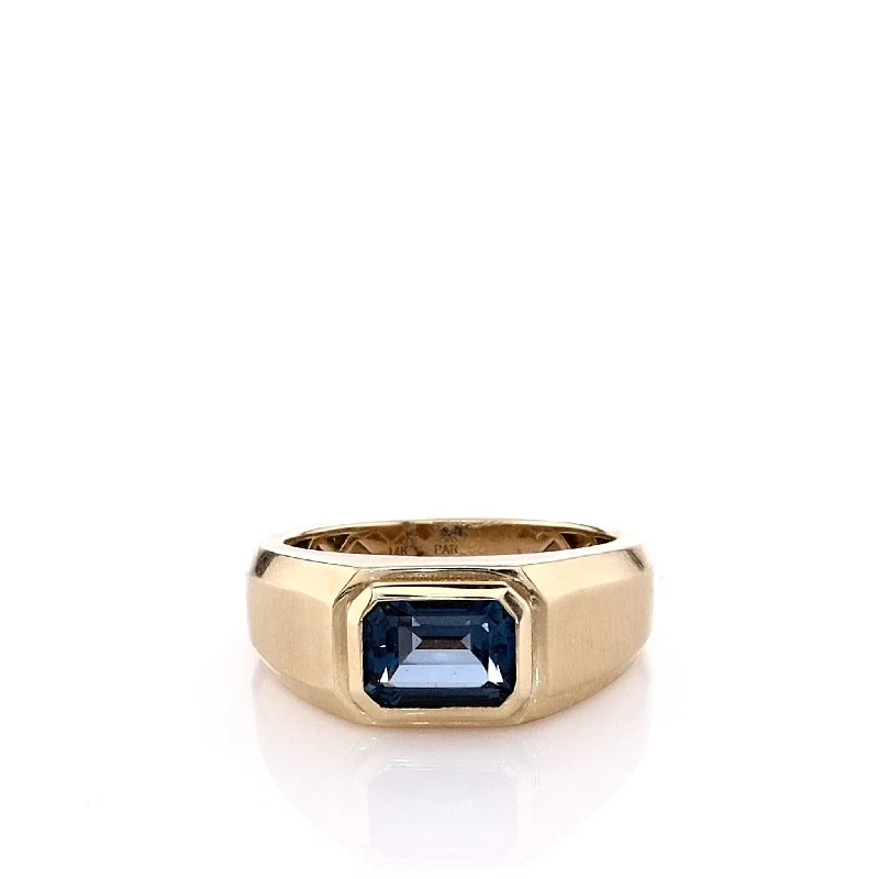 Elevate Your Outfit With Discounted Statement Jewelry 14k Yellow Gold Gents 2.10ct London Blue Topaz Band