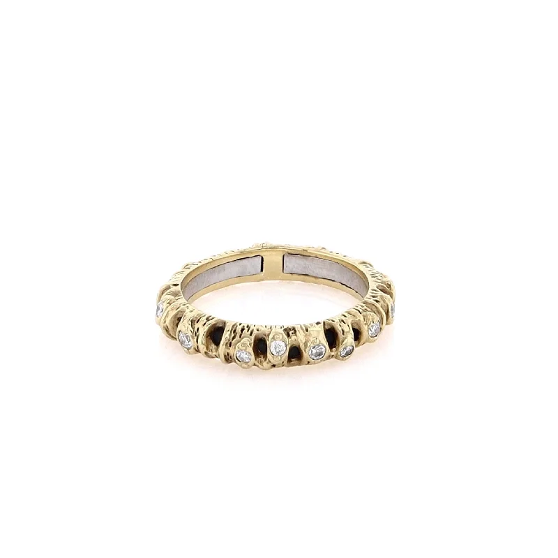 Don't Miss These Dazzling Jewelry Discounts 18 Karat Yellow Gold and Cobalt Layered Diamond Eternity Band Don't Miss These Dazzling Jewelry Discounts 18 Karat Yellow Gold and Cobalt Layered Diamond Eternity Band