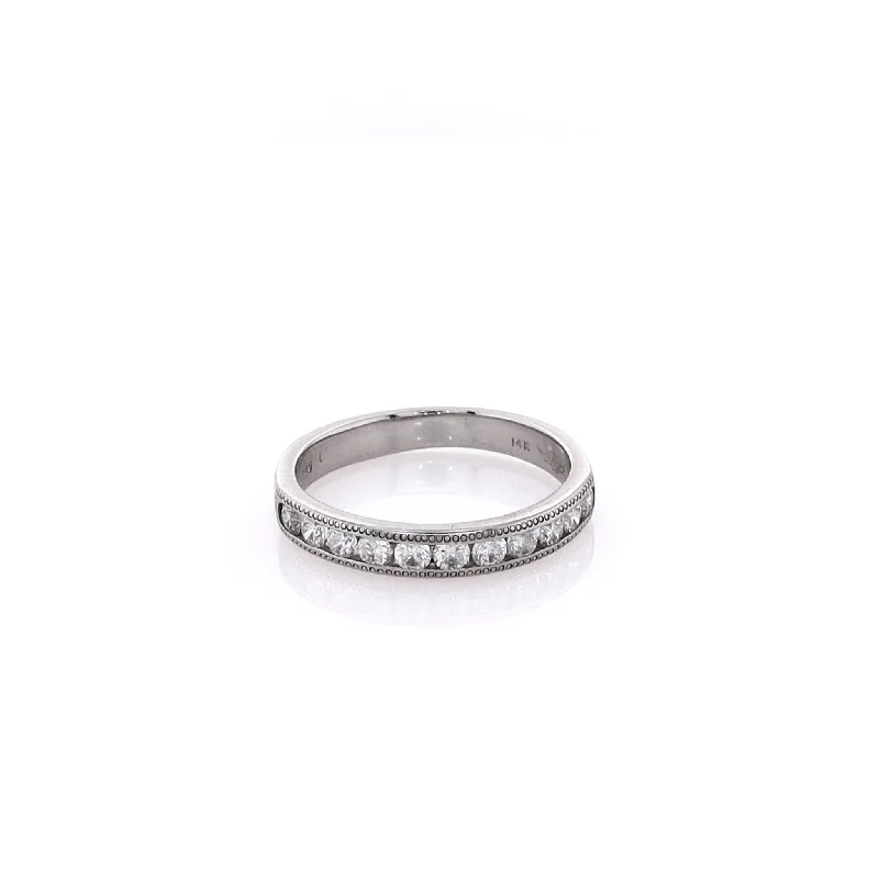 Shop Modern Jewelry Collections With Exclusive Discounts Estate 14 Karat White Gold Diamond Wedding Band