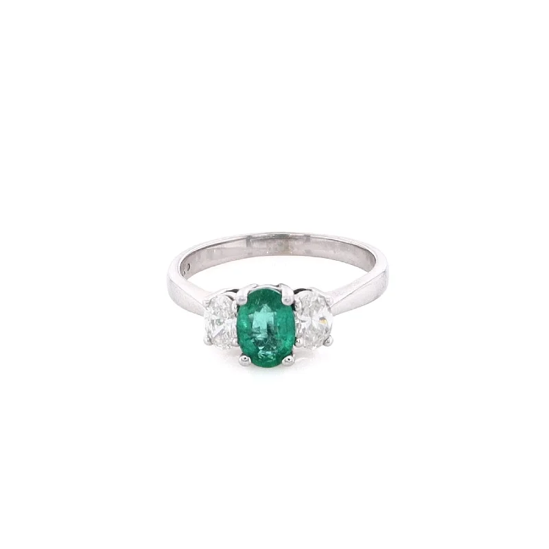 Elegant Jewelry, Affordable Luxury – Shop Now Estate 14 Karat White Gold Emerald and Diamond Ring