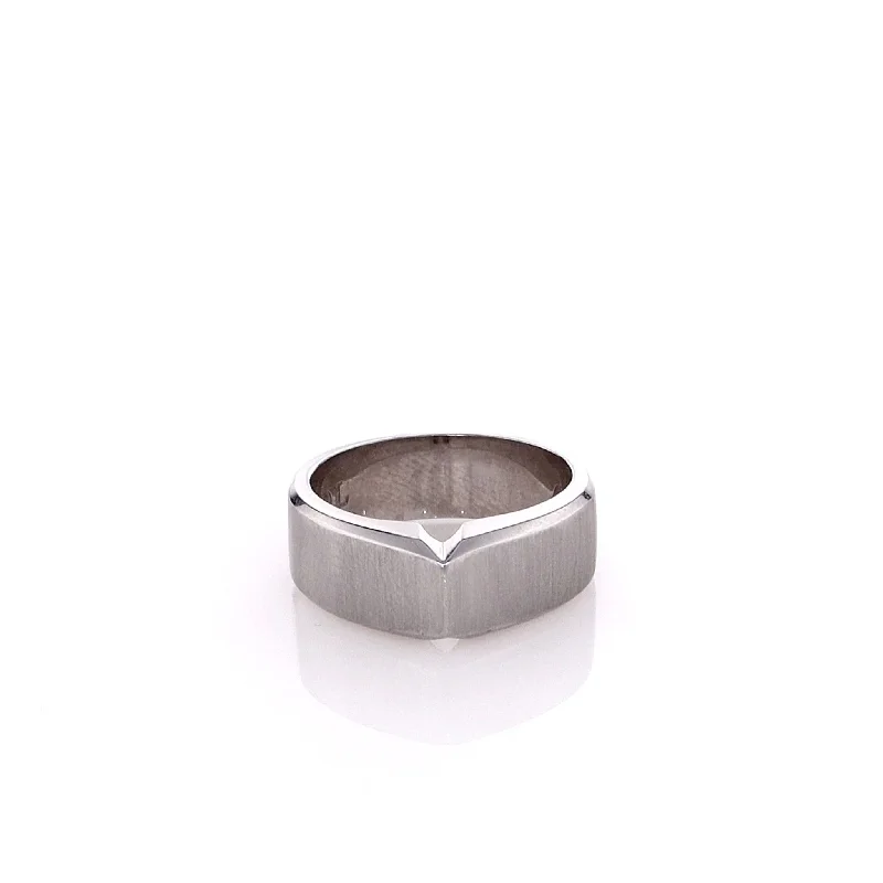 Exclusive Jewelry Discounts – Shop Now For Savings Estate Charriol 18k White Gold Brushed Design With Pinched Top Ring