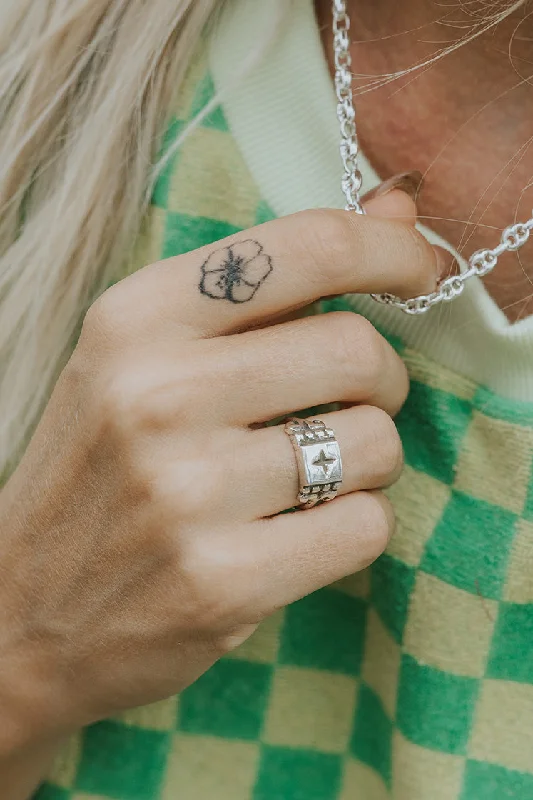 Shop Dazzling Jewelry With Special Promotional Discounts Mermaid Tail Signet Rings