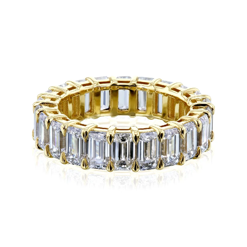 Limited-Stock Jewelry Sale – Shop Before It's Gone Endless Emerald Diamond Band