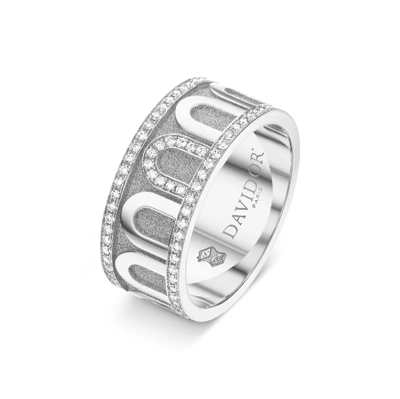 High-Quality Gemstone Jewelry For Special Occasions L'Arc de DAVIDOR Ring GM, 18k White Gold with Satin Finish and Porta Diamonds High-Quality Gemstone Jewelry For Special Occasions L'Arc de DAVIDOR Ring GM, 18k White Gold with Satin Finish and Porta Diamonds