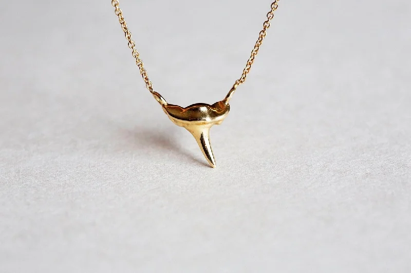 Luxury Jewelry Sale – Elegant Styles At Unbeatable Prices Dainty Gold Shark Tooth Necklace Luxury Jewelry Sale – Elegant Styles At Unbeatable Prices Dainty Gold Shark Tooth Necklace