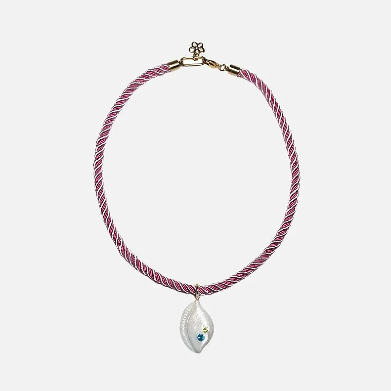 Affordable Luxury Jewelry – Style At A Great Price Seaside Souvenir Necklace, Shell