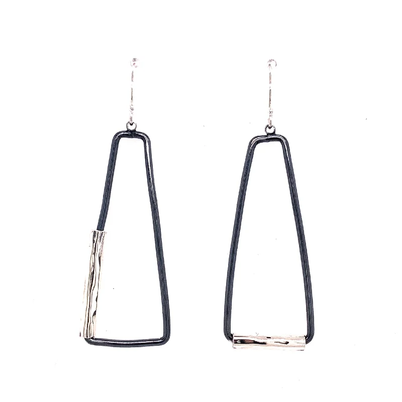 Exclusive Jewelry Markdowns – Limited-Time Offer Asymmetrical Crushed Tube trapezoids (E1772)