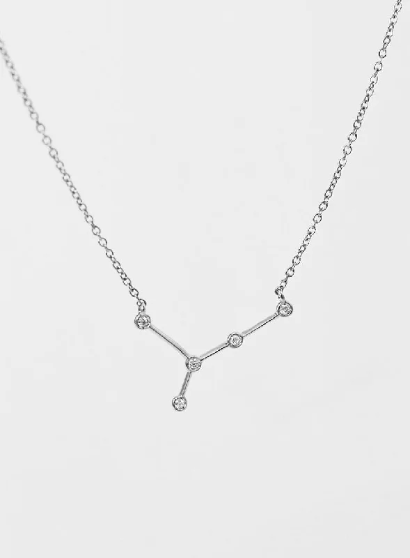 Unmissable Jewelry Clearance – Final Reductions Star Sign Cancer 18K Whitegold Necklace w. Diamond Unmissable Jewelry Clearance – Final Reductions Star Sign Cancer 18K Whitegold Necklace w. Diamond