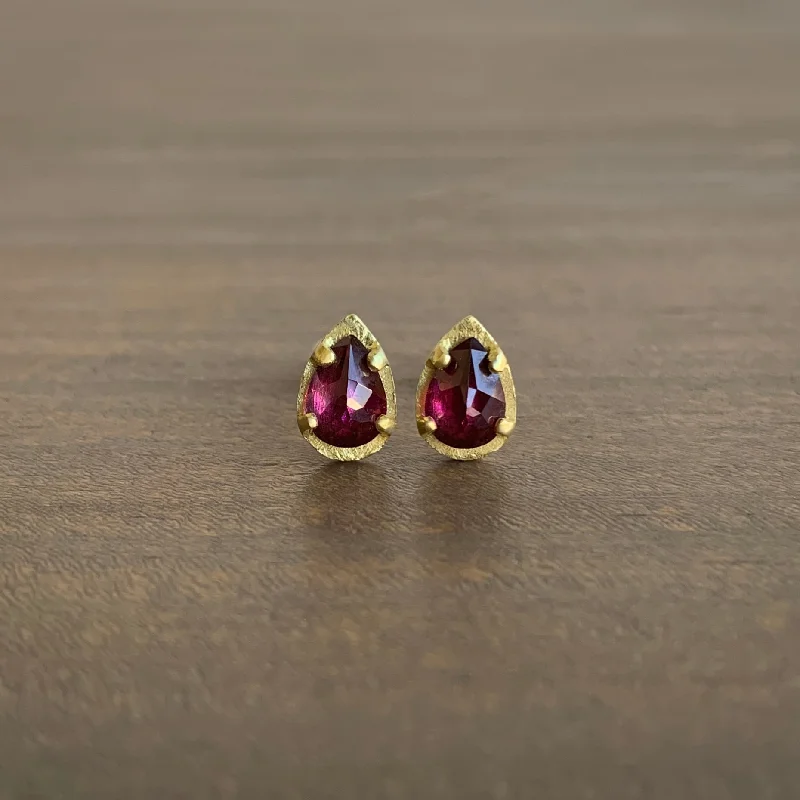 Jewelry Sale – Exclusive Styles At Lower Prices Carved Rhodolite Garnet Teardrop Studs