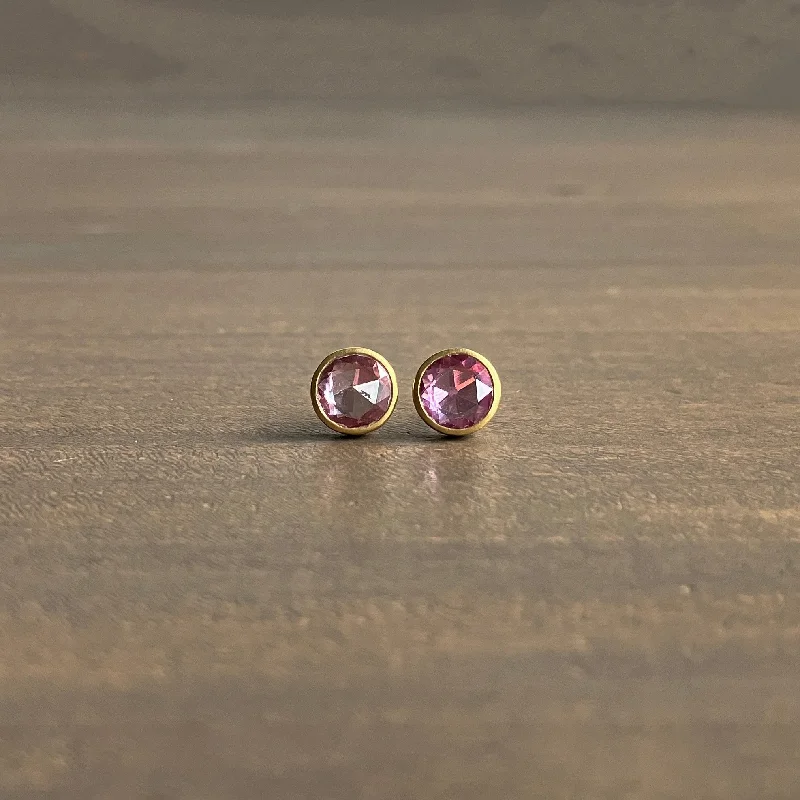 Romantic Heart-Shaped Jewelry For Special Gifts Round Pink Sapphire Studs