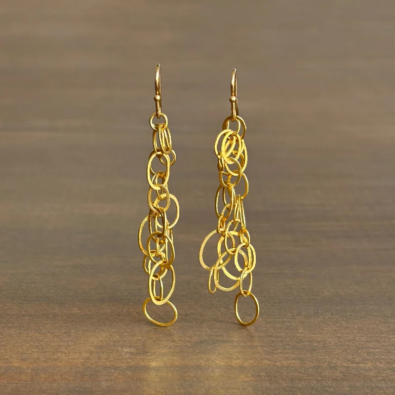 Affordable Glamour – Premium Jewelry At Special Prices Layered Oval Cascade Earrings