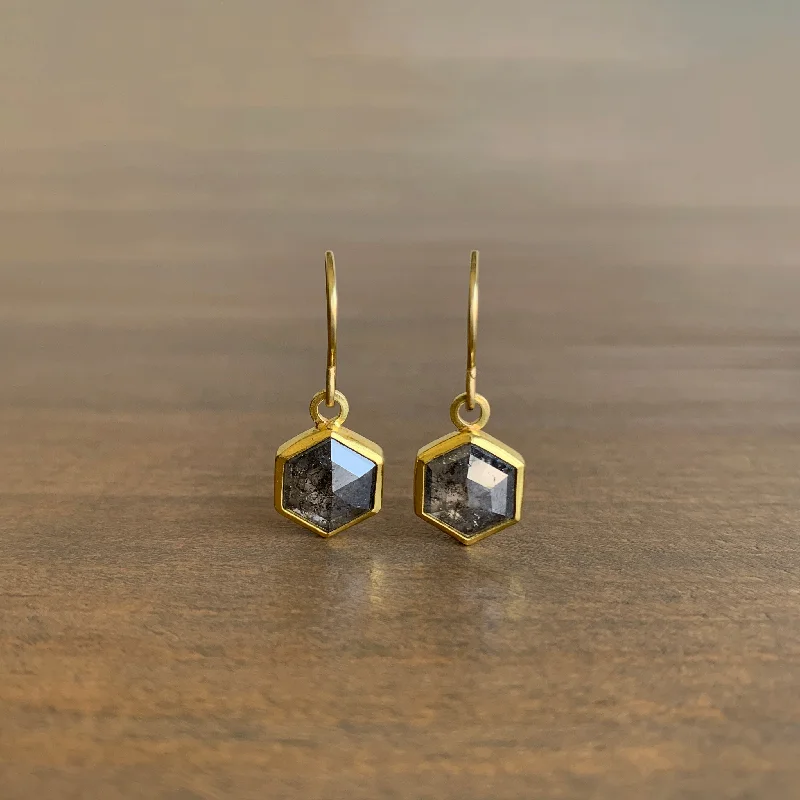 Unmissable Jewelry Sale – Shop Before It's Too Late Gray Diamond Hexagon Earrings