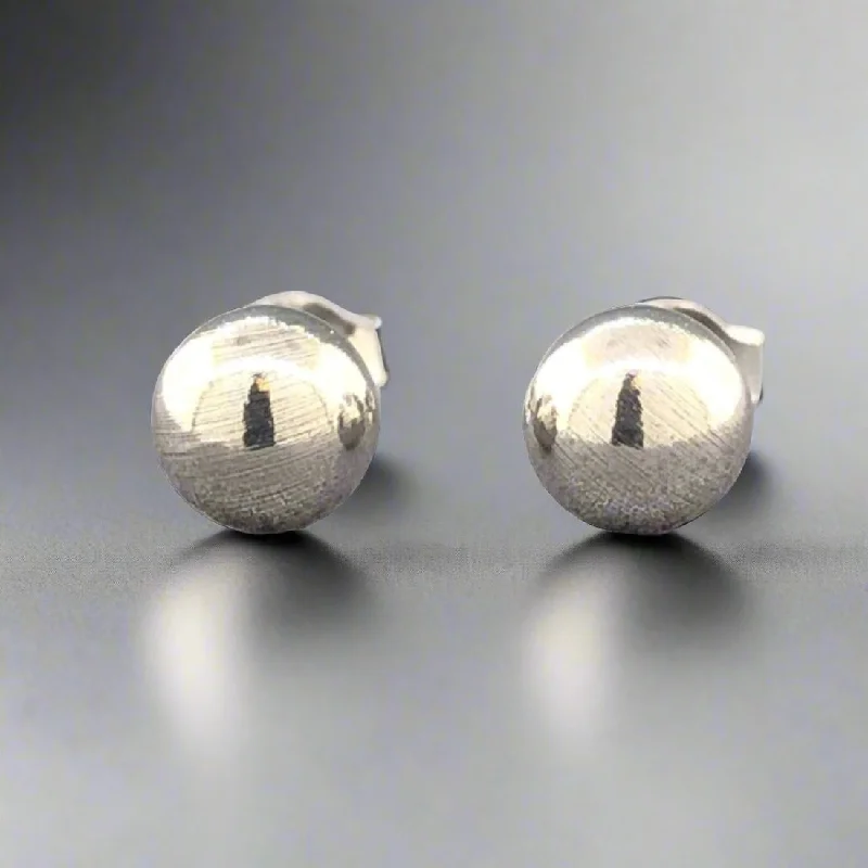 Seasonal Jewelry Deals – Elevate Your Style 14K W Gold 5mm Ball Earrings