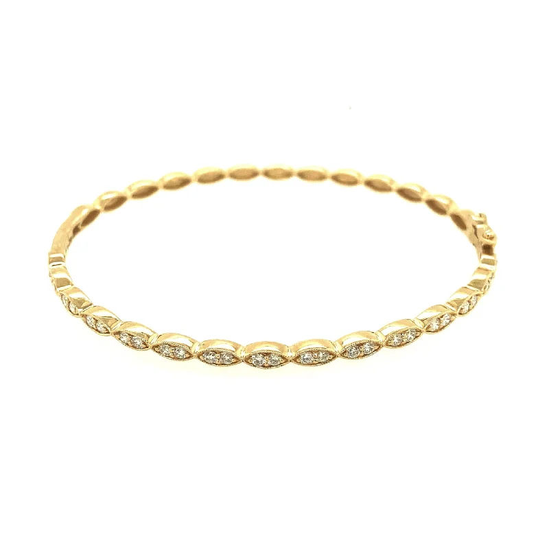Grab Exquisite Jewelry At The Lowest Prices Tapered Design Diamond Bangle Bracelet