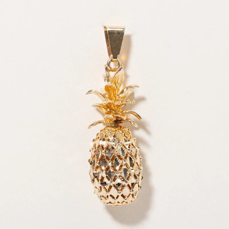 Timeless Elegance Now At Special Discounts 14k Yellow Gold Pineapple Pendant