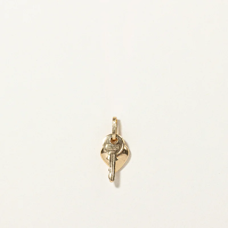 Flash Jewelry Sale – Get Stunning Pieces At Low Prices 18k Yellow Gold Heart & Key Charm Flash Jewelry Sale – Get Stunning Pieces At Low Prices 18k Yellow Gold Heart & Key Charm