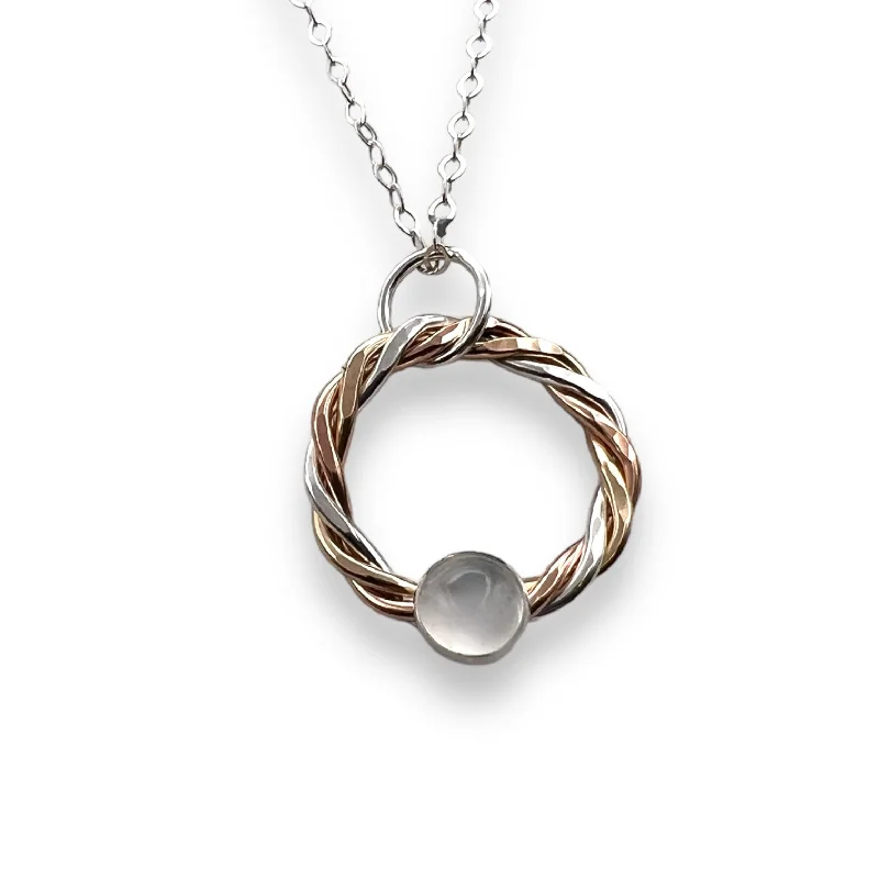 Unmissable Deals On Handmade Jewelry Collections 4116 - The Twist Pendant