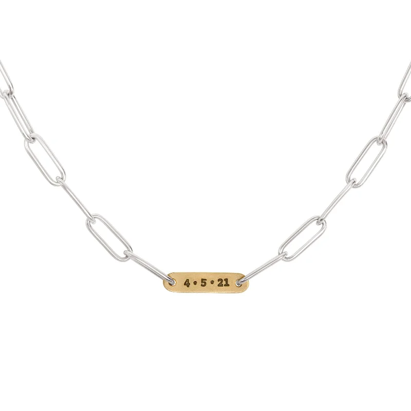 Affordable Luxury Jewelry – Style At A Great Price 5.2mm Silver & Gold Date Flat Bar Chain Affordable Luxury Jewelry – Style At A Great Price 5.2mm Silver & Gold Date Flat Bar Chain