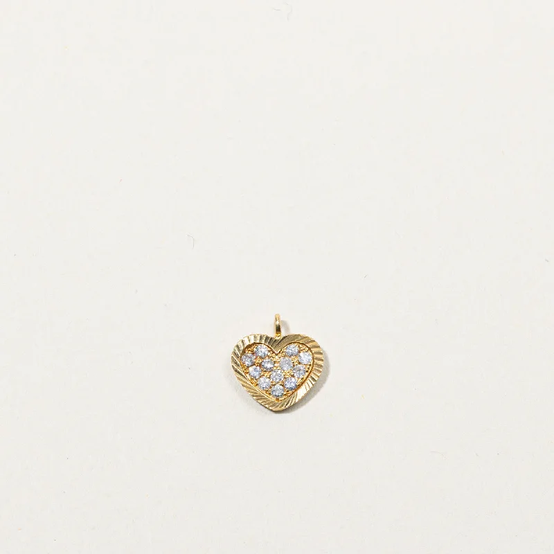 Timeless Beauty, Unbeatable Deals – Jewelry Sale On Cluster Diamond Heart Pendant | 0.14ctw |