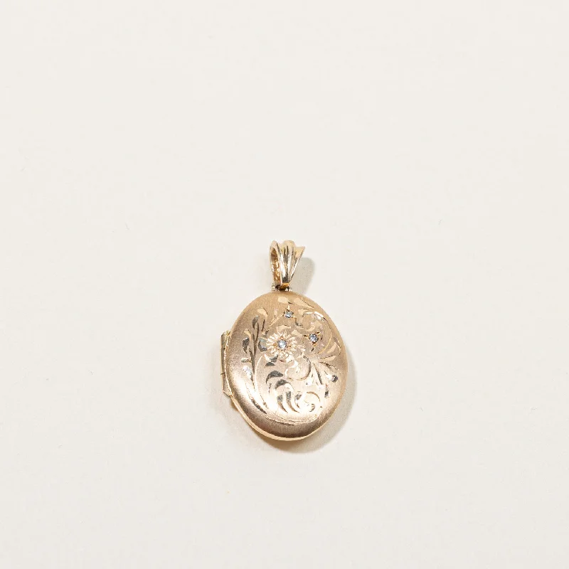 Handmade Pearl Jewelry For Timeless Elegance Diamond Ornate Locket | 0.02ct |