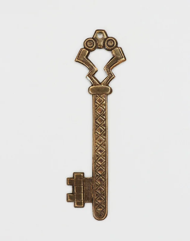 Luxury Jewelry Without The Luxury Price Tag Gate Key, 55x18mm (1 pc)